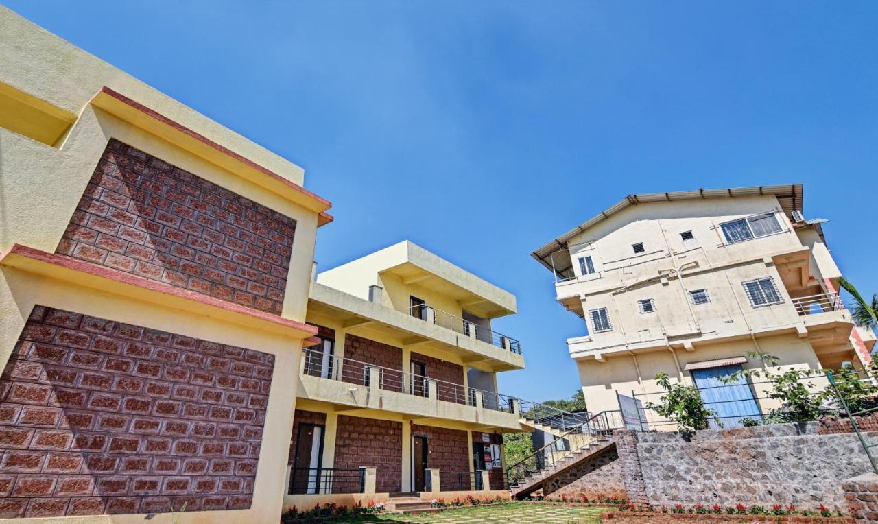 Aditya Hill View Inn Mahābaleshwar Dış mekan fotoğraf