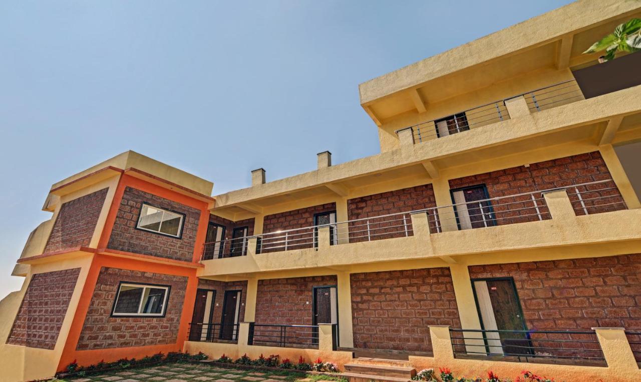 Aditya Hill View Inn Mahābaleshwar Dış mekan fotoğraf